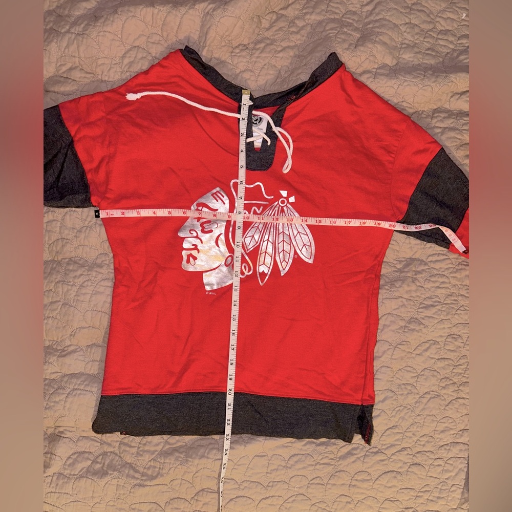 NHL Chicago Blackhawks Foil Logo Sweatshirt S 4/6
